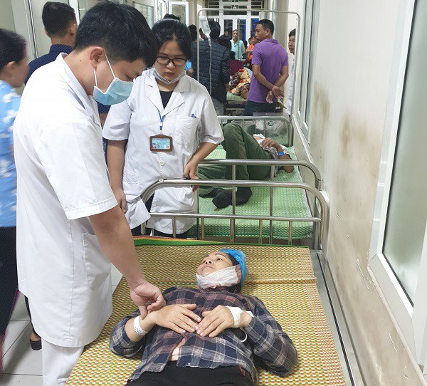 Lốc xoáy kinh hoàng ở Vĩnh Phúc, 3 người tử vong, khoảng 20 người bị thương nhập viện-3
