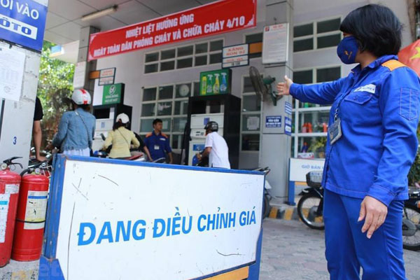 Lần thứ 3 liên tiếp, giá xăng dầu tăng mạnh-2