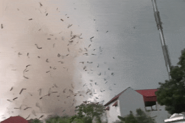 Hiện trường vụ sập nhà xưởng ở Vĩnh Phúc làm 3 người chết, 18 người bị thương-9