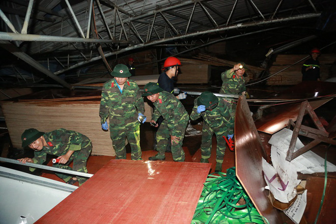 Hiện trường vụ sập nhà xưởng ở Vĩnh Phúc làm 3 người chết, 18 người bị thương-3