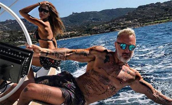 Đại gia 52 tuổi cặp kè người mẫu kém 27 tuổi, có biệt thự khủng như công viên là ai?-3