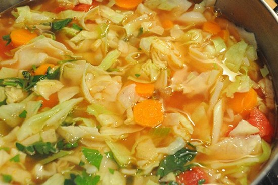 Tiến sĩ Harvard chỉ ra một loại canh chống ung thư gồm 4 loại rau củ