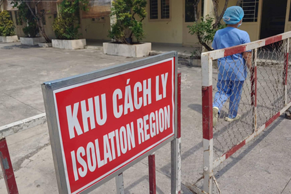 Cầu thủ Nam Định nhận ra người trốn cách ly tại Quảng Ninh: Từng là hậu vệ có tài, dùng giấy tờ giả và đổi tên khi nhập cảnh-5