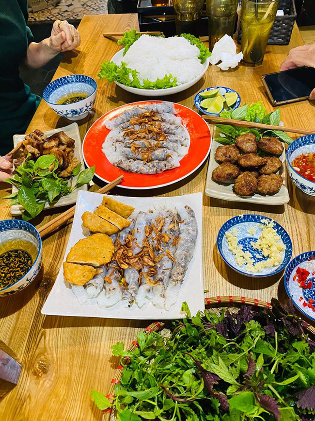 Hồ Ngọc Hà tiếp tục lộ diện sau thông tin mang thai đôi và sẽ giấu bụng bầu như thời Subeo?-3