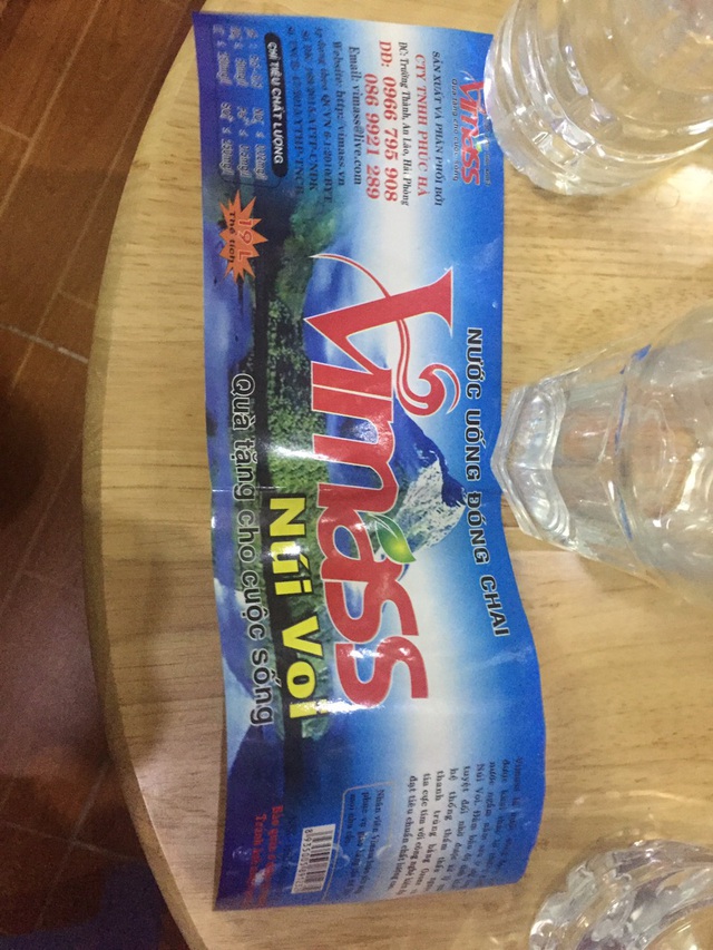 Cận cảnh quy trình hô biến nước mương thải thành nước uống đóng bình-10