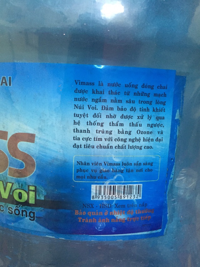 Cận cảnh quy trình hô biến nước mương thải thành nước uống đóng bình-9