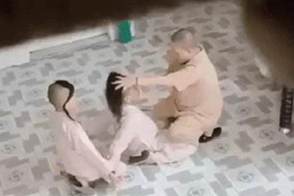 Vụ sư cô tát tới tấp vào mặt đồ đệ ở Sài Gòn: Mẹ bé gái trong clip nói gì?-3