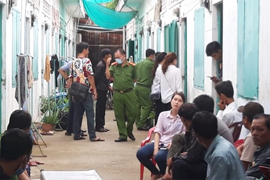 Giết người yêu rồi tự tử không thành, gọi điện... báo công an