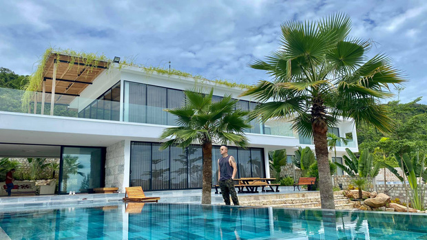 Ngắm đã mắt không gian biệt thự bạc tỉ của Cao Thái Sơn: Hoành tráng chẳng khác resort đẳng cấp, không ở xuể nên cho thuê-1