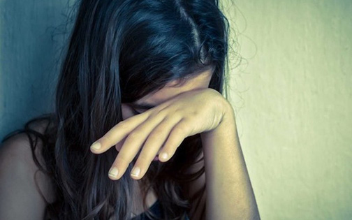 Hai thanh niên dụ bé gái 15 tuổi làm chuyện người lớn dẫn tới có thai 6 tháng-1