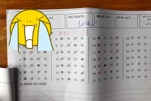 Đang chấm bài, cô giáo bỗng hoang mang cực độ khi phát hiện ra trong trường có 1 lớp mới được mở và chỉ có 1 học sinh-2