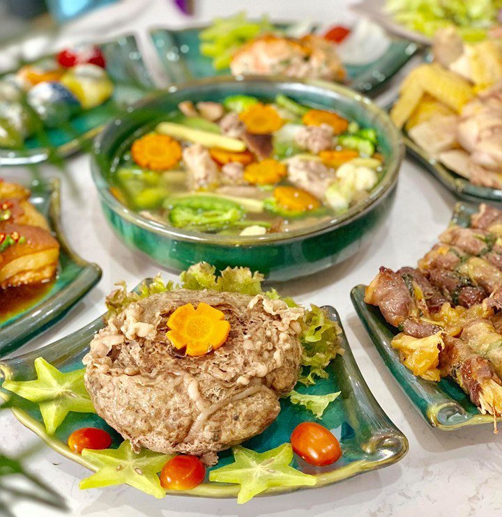 Vợ đảm khoe những mâm cơm đãi khách ngon tới nỗi dân mạng phải thốt lên đầu bếp phương nào?-5