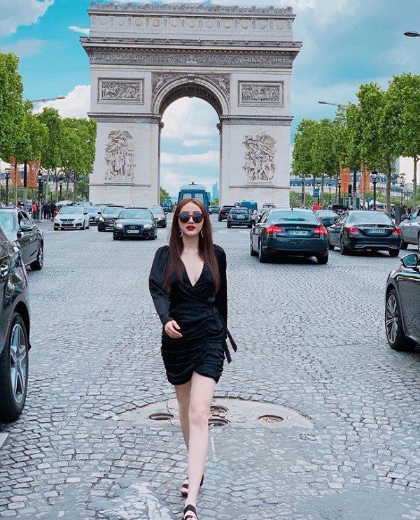 Từ ngày có chồng, Bảo Thy ngày càng ăn mặc trẻ trung hơn trước-5