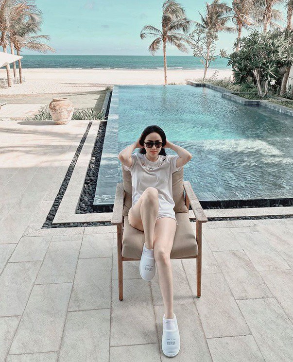 Từ ngày có chồng, Bảo Thy ngày càng ăn mặc trẻ trung hơn trước-9