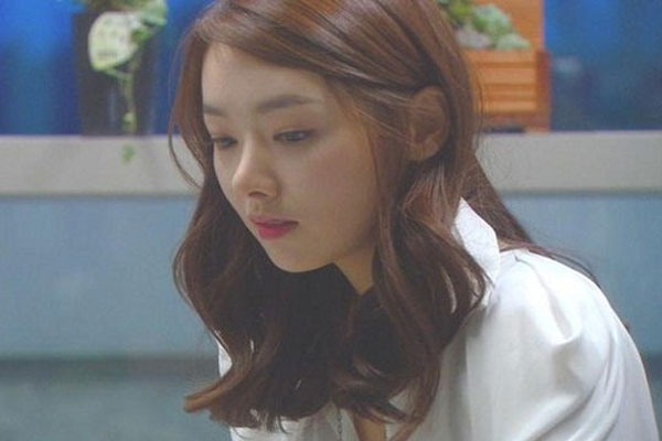 Chồng đi làm xa gửi về cho vợ hơn 300 triệu mỗi tháng, thế nhưng khi biết công việc của anh ta cô lại ngã ngửa vì nằm mơ cũng không tưởng nổi-3