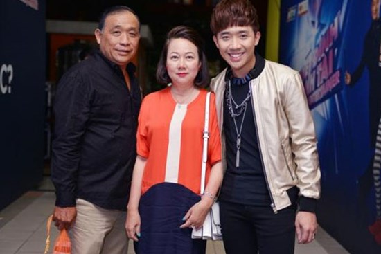 Trấn Thành đăng clip bố ruột hát bản 