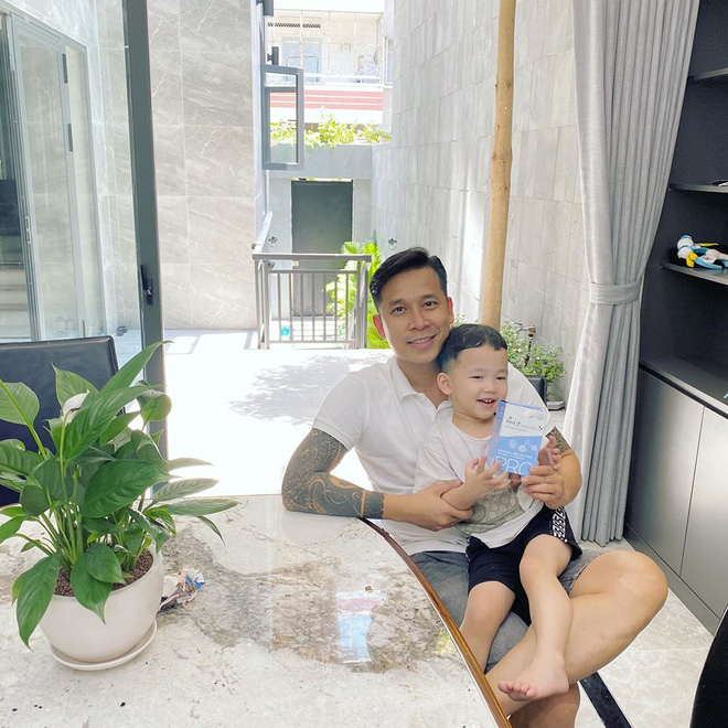 Choáng với biệt thự siêu sang của Lê Hoàng (The Men): Rộng 1000m2 và có 6 tầng, riêng góc tự kỷ” đã quá hoành tráng-13