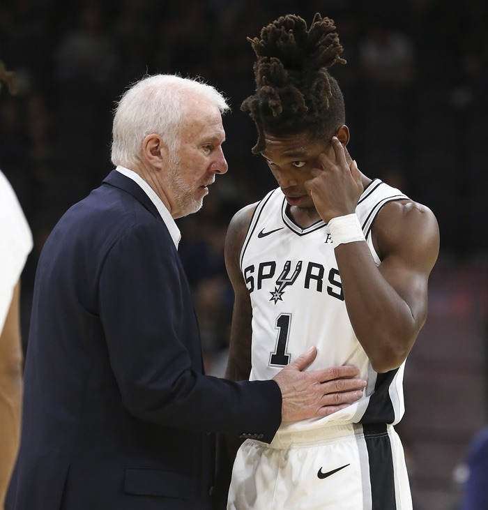 Câu chuyện đẫm nước mắt ẩn sau mái tóc kỳ dị của ngôi sao NBA-6