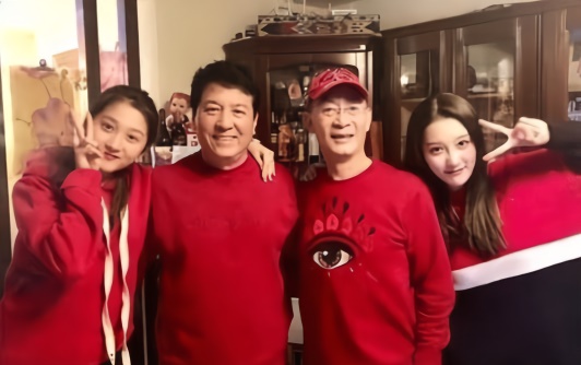 Tôn Ngộ Không nổi tiếng cả châu Á nhưng con gái lại cực kỳ bí ẩn, mỗi lần đi ra đường với bố đều ngụy trang như này-2