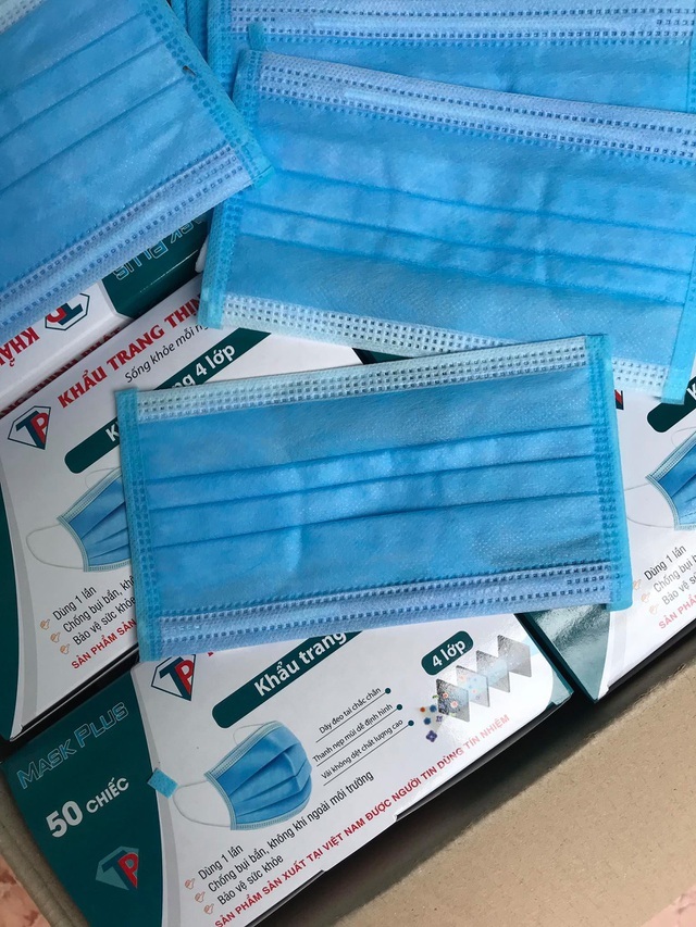Khẩu trang tụt giá ngang trước dịch, dân buôn bán tháo vẫn ế hàng-2