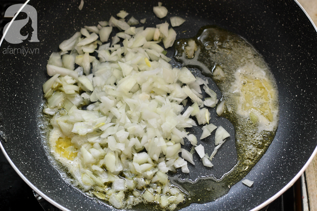 Chỉ 15 phút tôi cũng làm được món mì Ý xào ngon xuất sắc cho bữa trưa cuối tuần-4