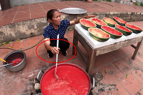 Giữa lùm xùm đạo nhái bị netizen Trung lên án, chủ nhân kênh Bếp Trên Đỉnh Đồi khoá tài khoản cá nhân và có phản ứng gây bất ngờ-4