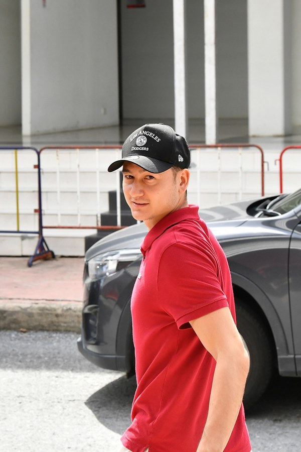 Bùi Tiến Dũng khoe thân hình như tạc tượng khi tập thể hình, đếm không hết múi bụng-2