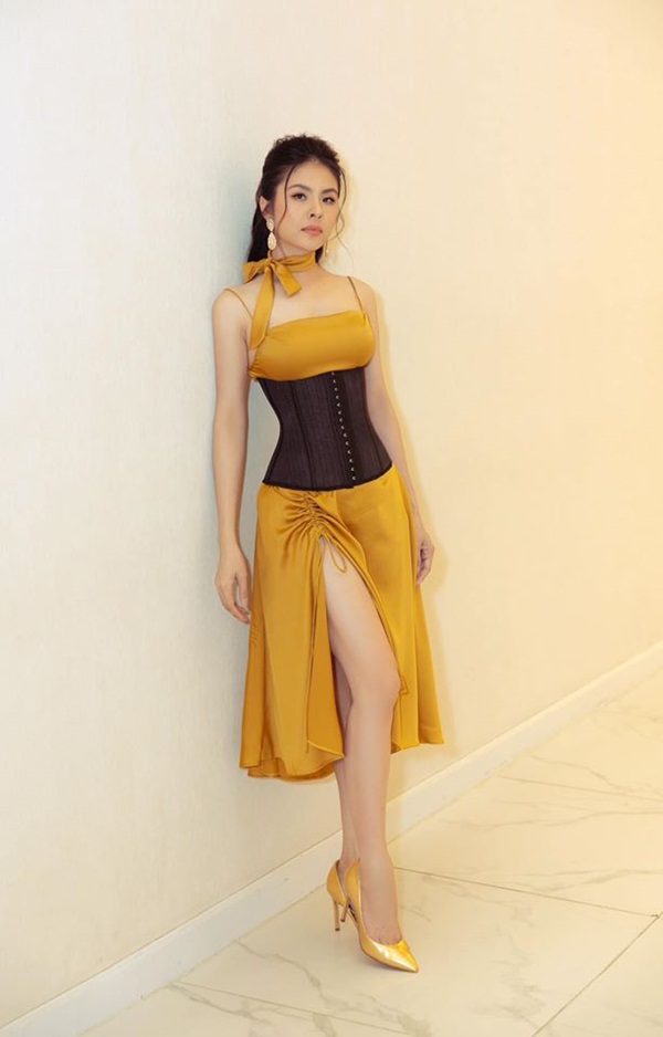 Dàn sao từ Hàn sang Việt đua nhau diện corset khoe eo thon ngực đầy, chiêm ngưỡng rồi chị em nào cũng muốn đu theo ngay-2