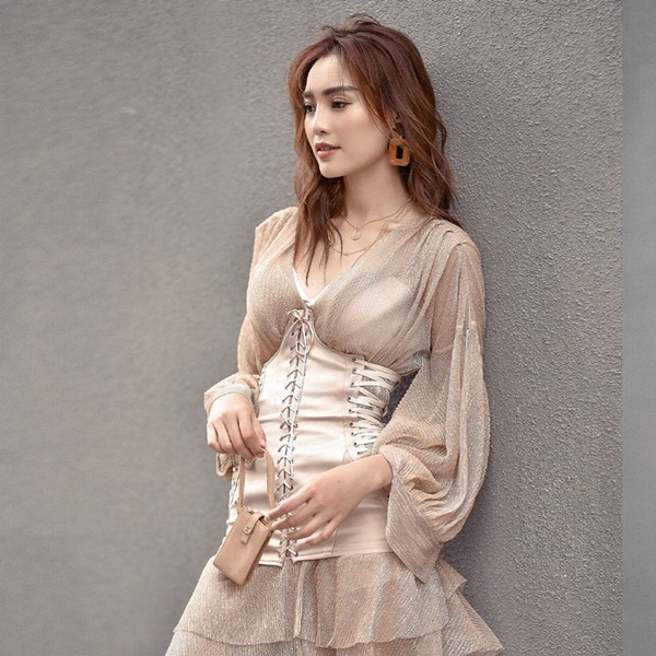 Dàn sao từ Hàn sang Việt đua nhau diện corset khoe eo thon ngực đầy, chiêm ngưỡng rồi chị em nào cũng muốn đu theo ngay-6