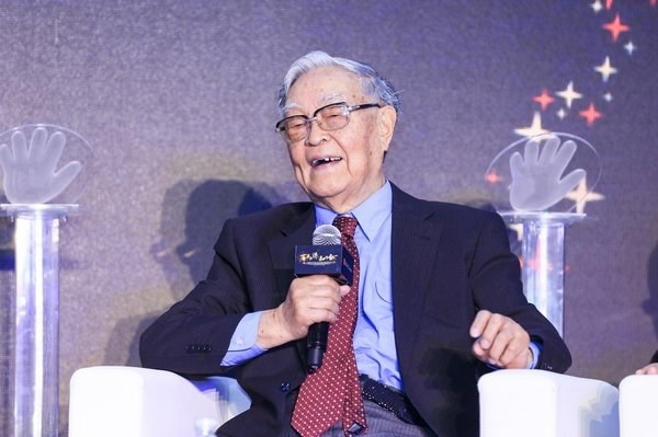 60 năm nghiên cứu ung thư, chuyên gia 91 tuổi tiết lộ 4 yếu tố gây ung thư cực nhanh, xuất hiện cận kề” nhưng không phải ai cũng biết phòng ngừa-2