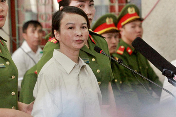 Bố nữ sinh giao gà ở Điện Biên: Luôn tin vợ vô tội, nói đã quá mệt mỏi vì kinh tế kiệt quệ, đến miếng ăn cũng phải nhờ họ hàng giúp đỡ-4