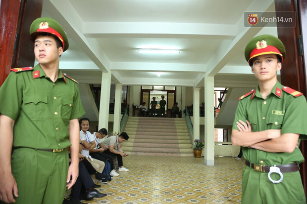 Hoãn phiên xử phúc thẩm mẹ nữ sinh giao gà và đồng phạm về tội buôn bán trái phép chất ma túy-13