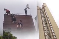 Sốc cảnh 4 em nhỏ chơi đùa trên mái nhà chung cư 32 tầng
