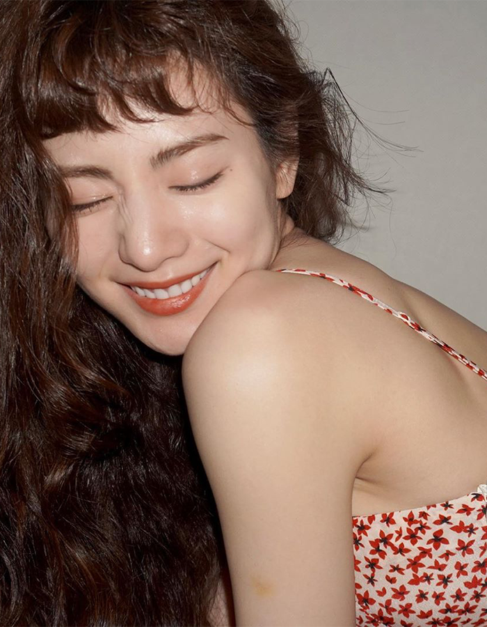 Không cần khoe ngực phô phang, sao Hàn có sẵn 3 chiêu diện đồ sexy tột cùng để phô diễn vóc dáng, nàng ngực lép học ngay còn kịp-4