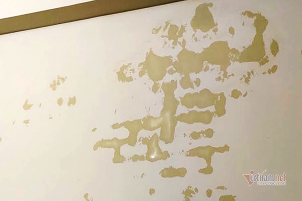 Mưa lớn, dân chung cư cũng tát nước như ở nhà phố-6