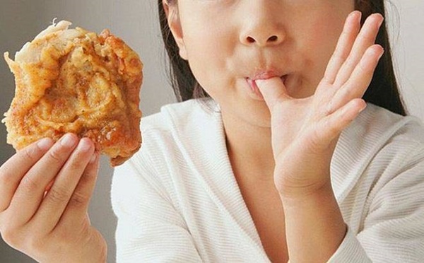 Không ngờ đây là 4 thủ phạm chính khiến con bạn dậy thì sớm và hậu quả thật khủng khiếp-4