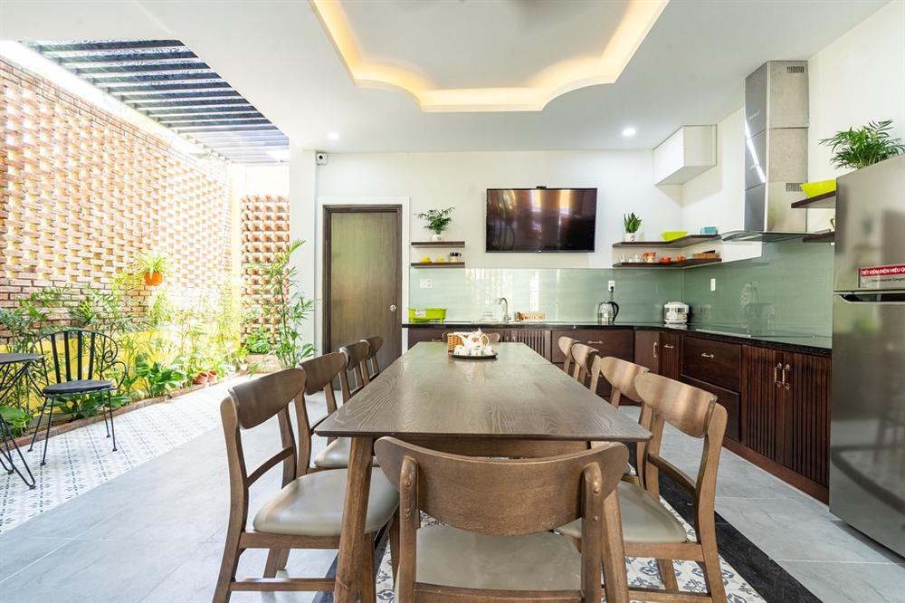 Căn villa giao thoa giữa hiện đại và hoài cổ tại Hội An-5