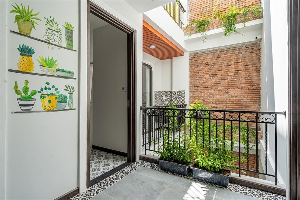 Căn villa giao thoa giữa hiện đại và hoài cổ tại Hội An-11