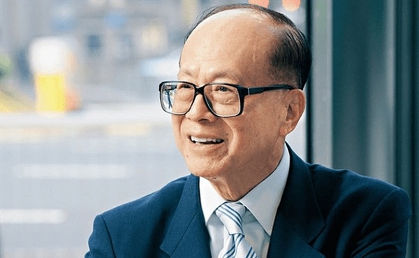 Tỷ phú Lý Gia Thành dạy con trai chân lý của sự giàu có, chỉ bằng vài lời nhắc nhở nhẹ nhàng nhưng đọc xong ai cũng thấm thía-4