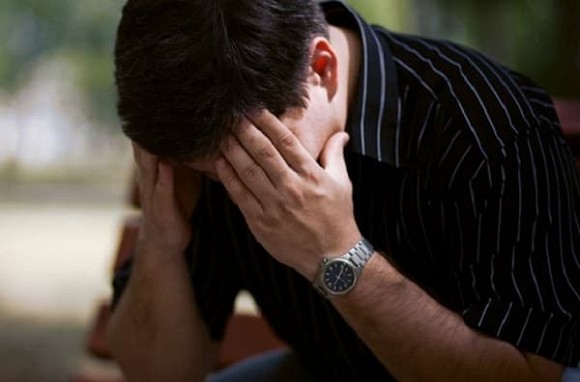 Lần đầu tiên đưa vợ đi ăn tiệc công ty, tôi phải trốn vào nhà vệ sinh để bớt xấu hổ-2