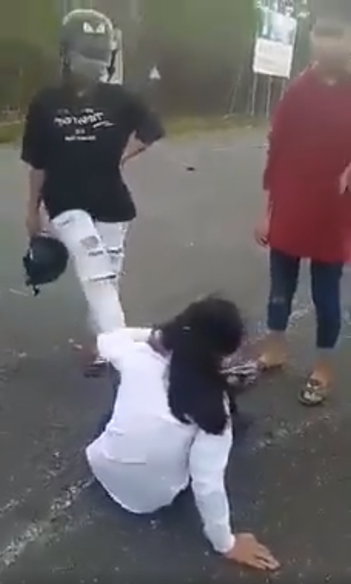 Mâu thuẫn trên MXH, bé gái 13 tuổi bị nhóm thiếu nữ ép lên núi đánh đập tàn nhẫn-3