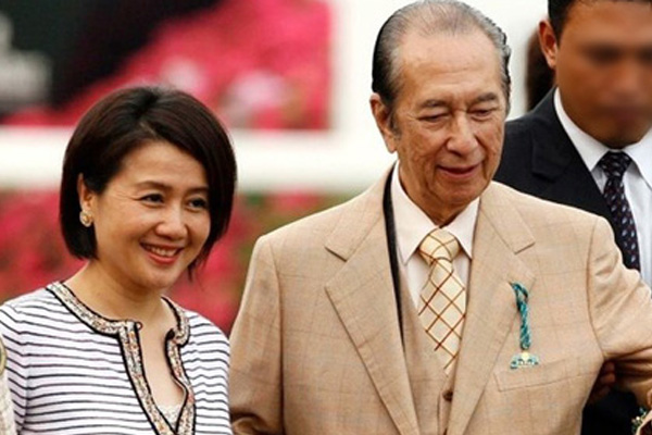 Đứa con ngoài giá thú của em gái Vua sòng bài Macau bất chấp thân phận nhảy vào cuộc chiến tranh gia tài nhà họ Hà-4