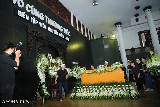 Vô cùng xúc động với dòng tâm sự trong cuốn sổ tang của BTV Quang Minh, BTV Long Vũ gửi gắm cho nữ MC Diệu Linh em sẽ mãi ở trong tim chúng tôi-1