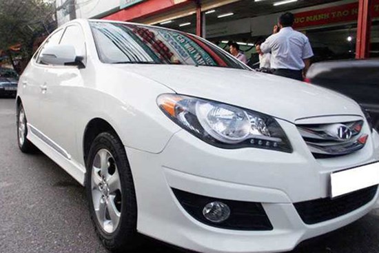 Ở nhà thuê 3-4 năm nhưng đi vay tiền mua xe ô tô 750 triệu, chồng trẻ gây tranh cãi kịch liệt: Sướng mình, khổ vợ con?