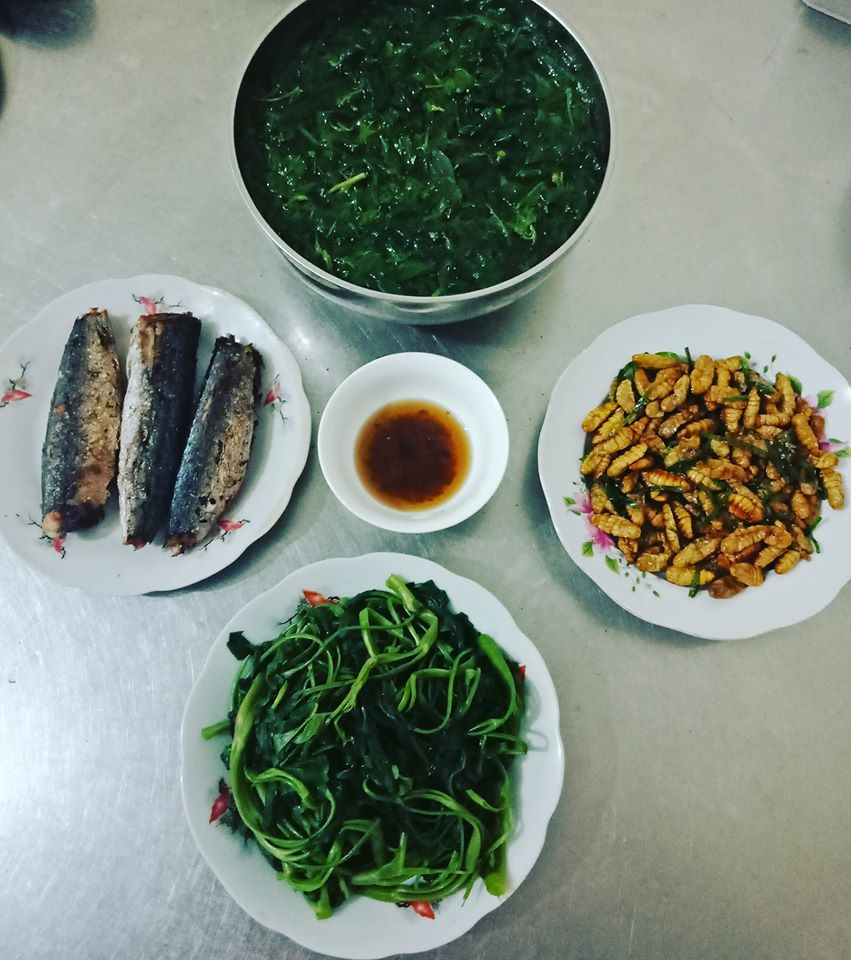 Bữa cơm 50 nghìn dành cho 5 người của bà nội trợ Kiến Xương, Thái Bình toàn món dân dã nhưng ai nhìn cũng muốn ăn-6