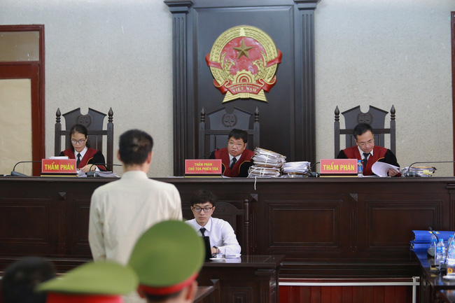 Các bị cáo vụ sát hại nữ sinh giao gà kêu oan, nói bị ép cung, 7 ngày 7 đêm không được cho ngủ-2