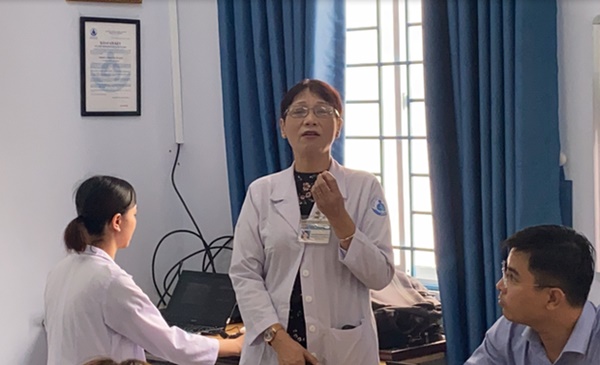 Thương tâm: Đang ăn xúc xích, cháu bé 17 tháng tuổi bị chó hàng xóm ngoạm nát mặt-7