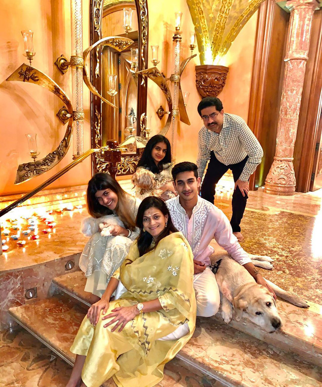 Chân dung thiên kim tiểu thư của tập đoàn 48 tỷ đô: Xinh đẹp thần thái, nhà dát vàng vẫn tự mở công ty chứng tỏ bản thân-3