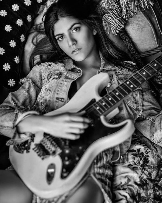 Chân dung thiên kim tiểu thư của tập đoàn 48 tỷ đô: Xinh đẹp thần thái, nhà dát vàng vẫn tự mở công ty chứng tỏ bản thân-12