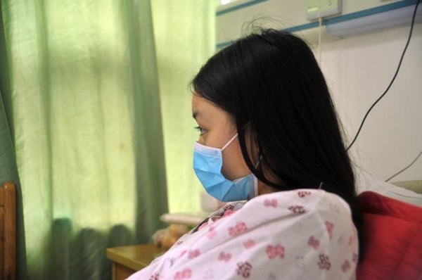 Bé gái 8 tuổi đã xuất hiện kinh nguyệt, dậy thì sớm: Nghe người mẹ tiết lộ món ăn ở nhà, bác sĩ đã khẳng định nguyên nhân-1